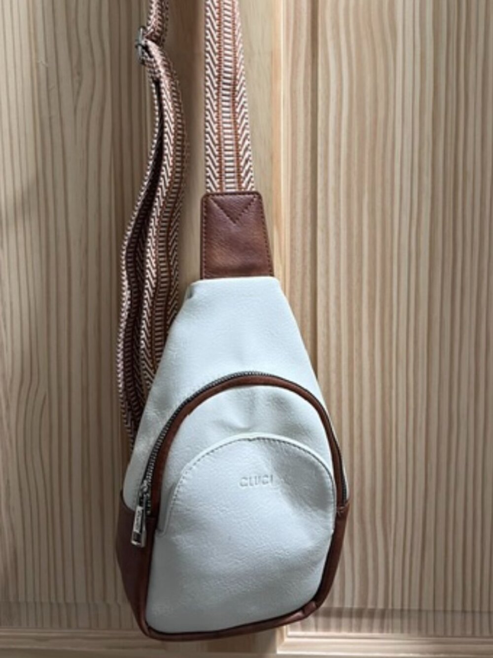 CLUCI Small Women's Sling Bag compact crossbody chest bag guitar strap modern
